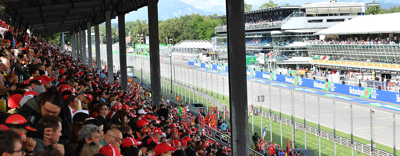 Laterale Destra (26) Grandstand Inclusion