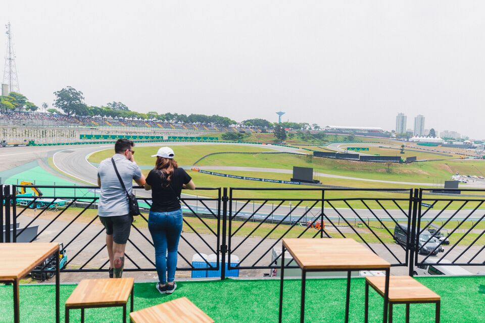 F1® Experiences Lounge Inclusion