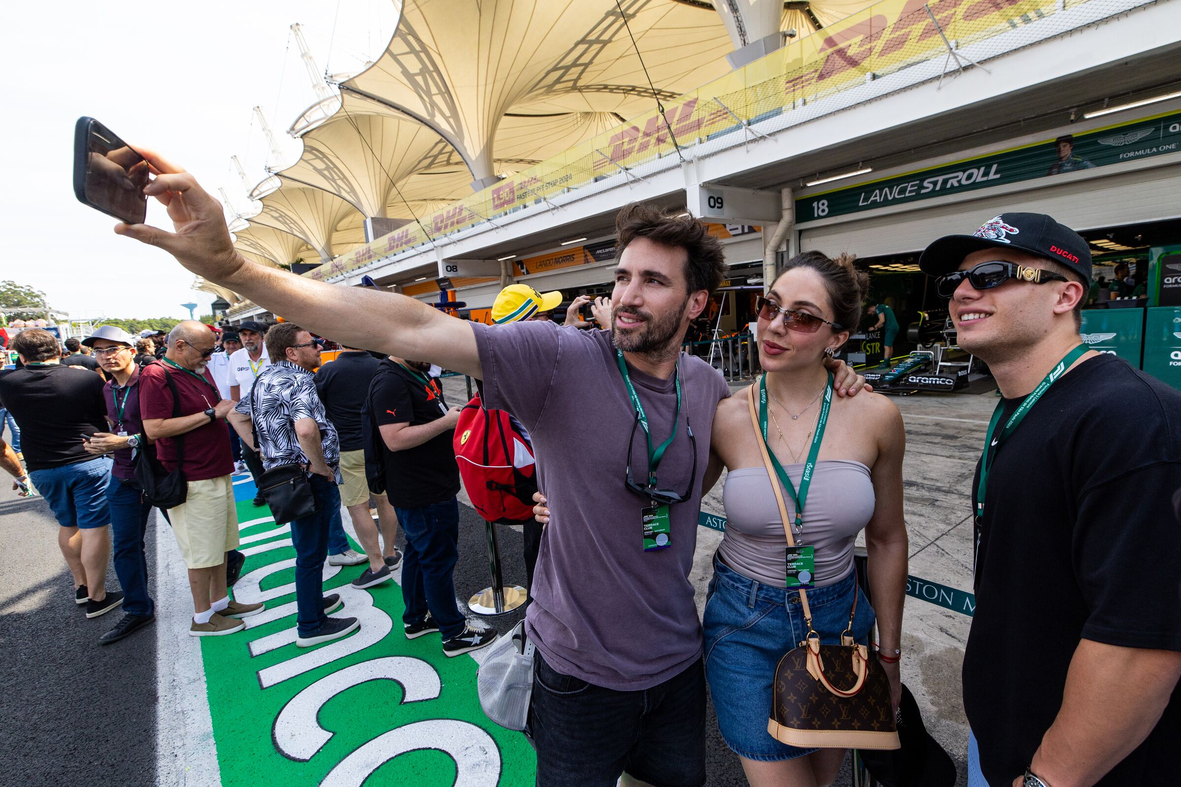 Aramco F1® Pit Lane Walk Inclusion