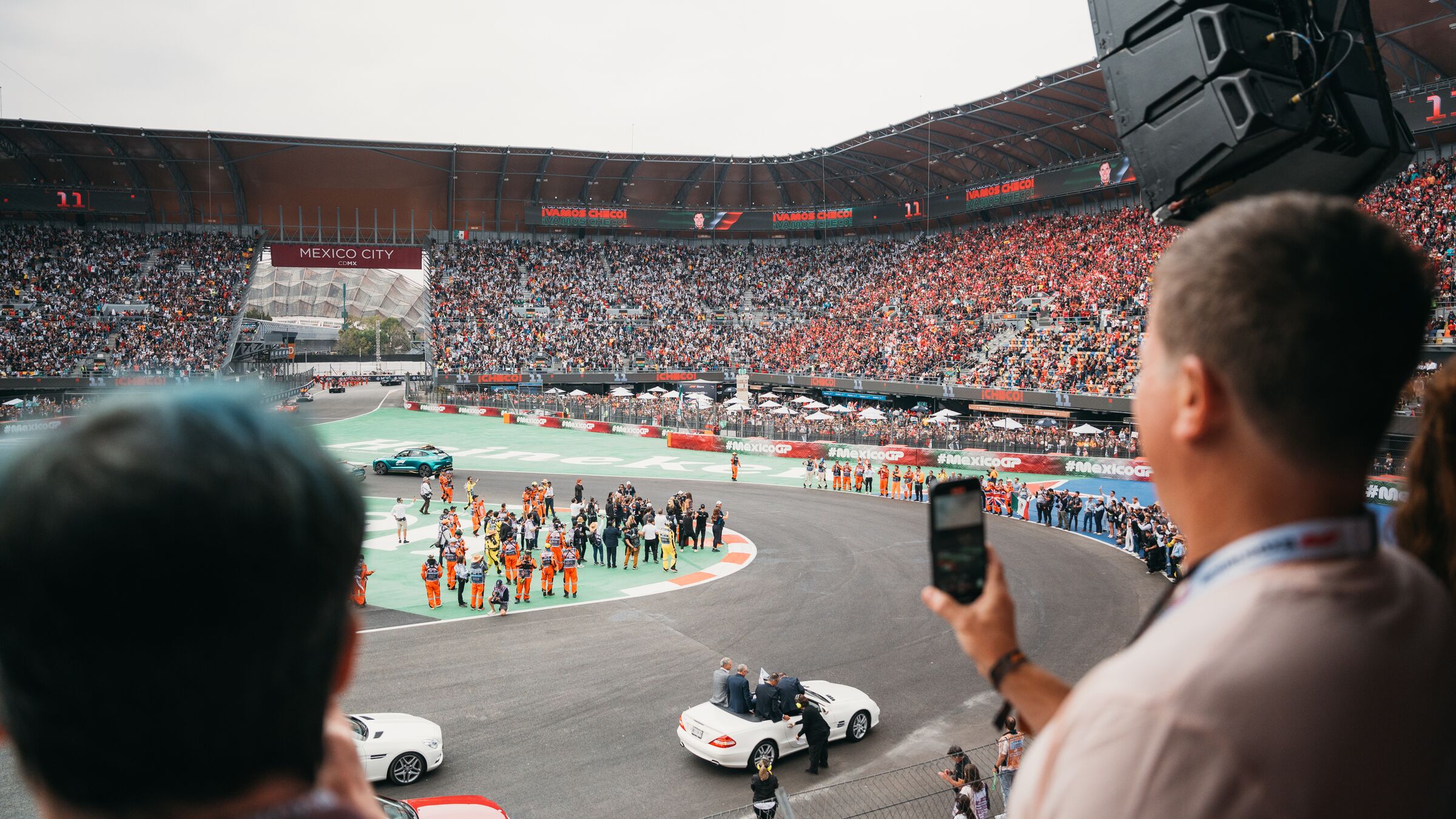 Estadio Level 2 Paddock Club™ Inclusion