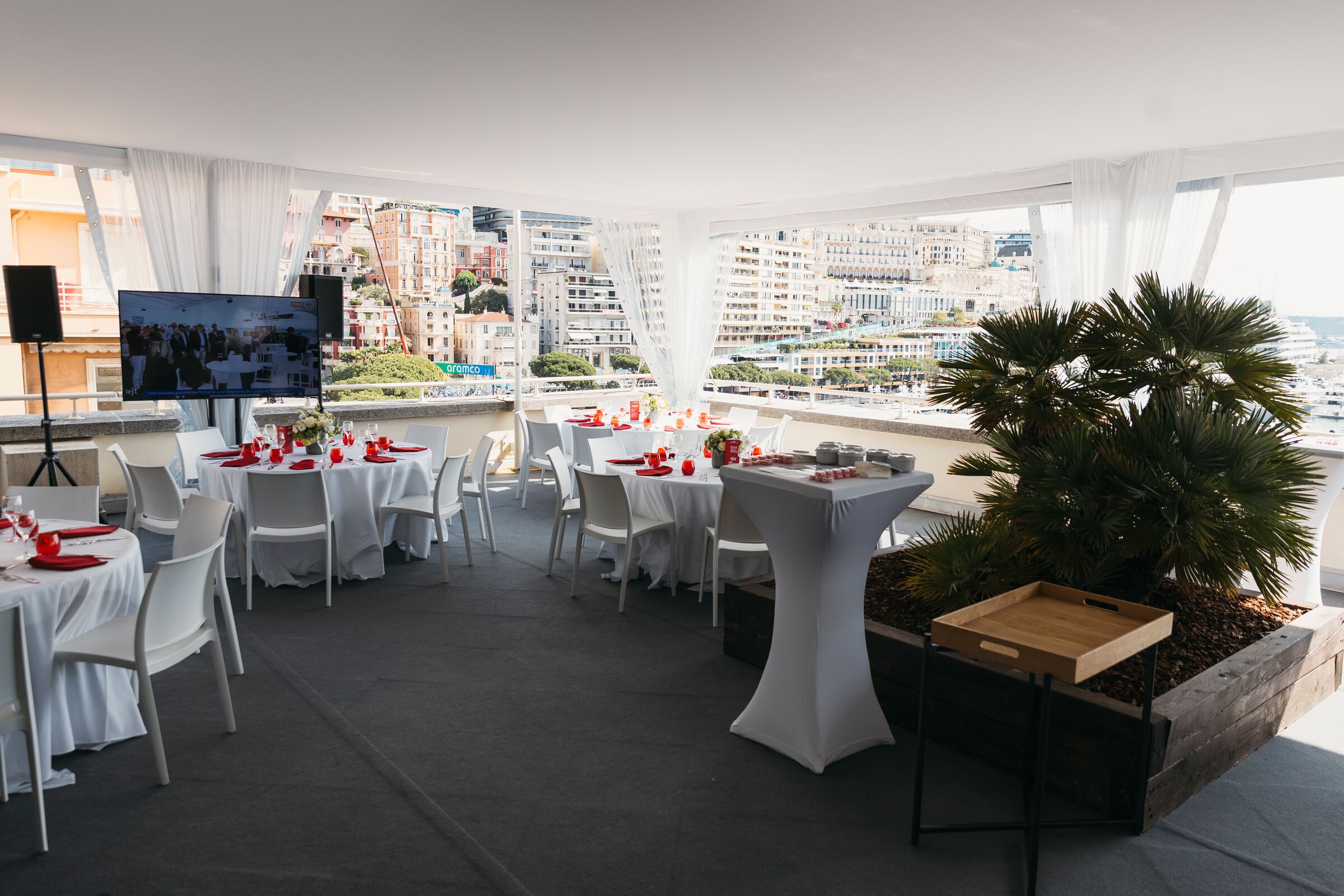 Heracles Rooftop C Hospitality Inclusion