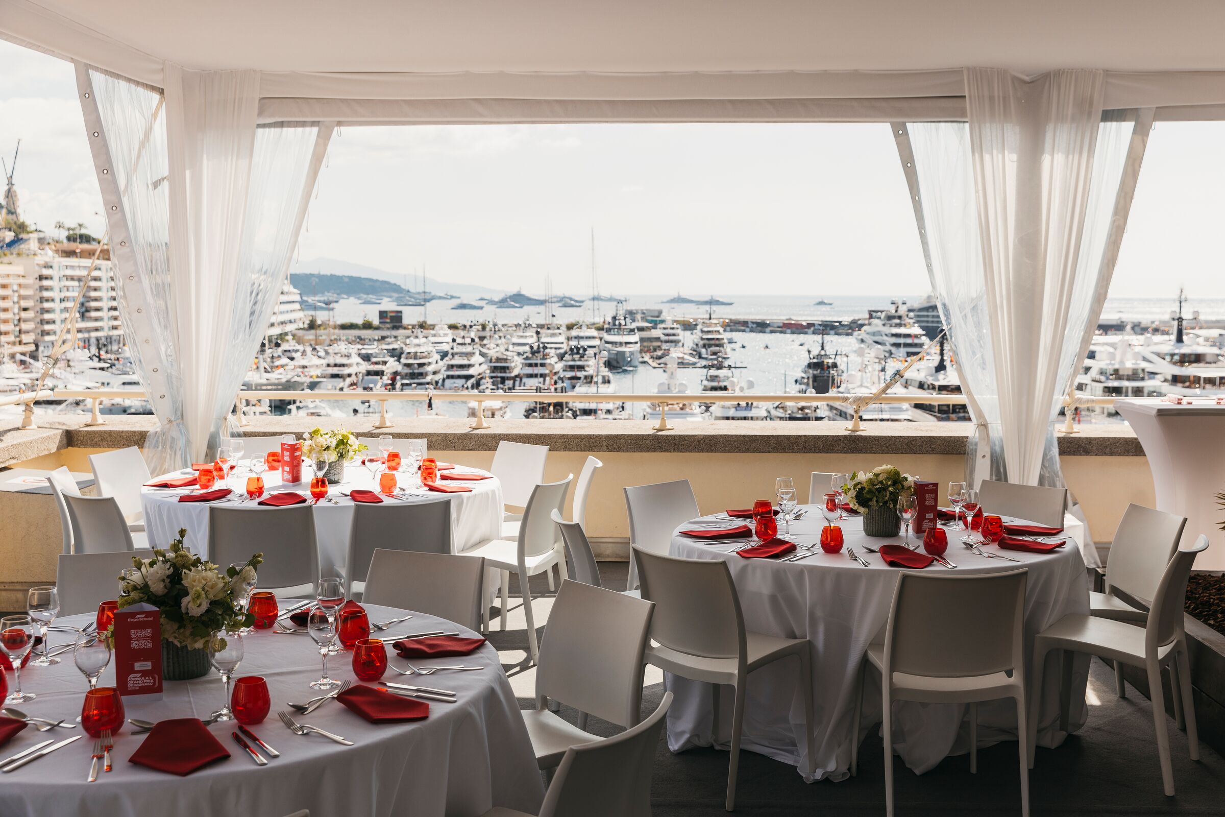 Heracles Rooftop C Hospitality Inclusion