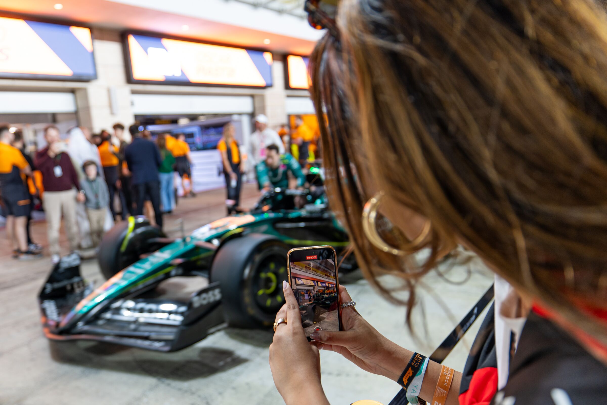 Exclusive Aramco F1® Pit Lane Walk Inclusion