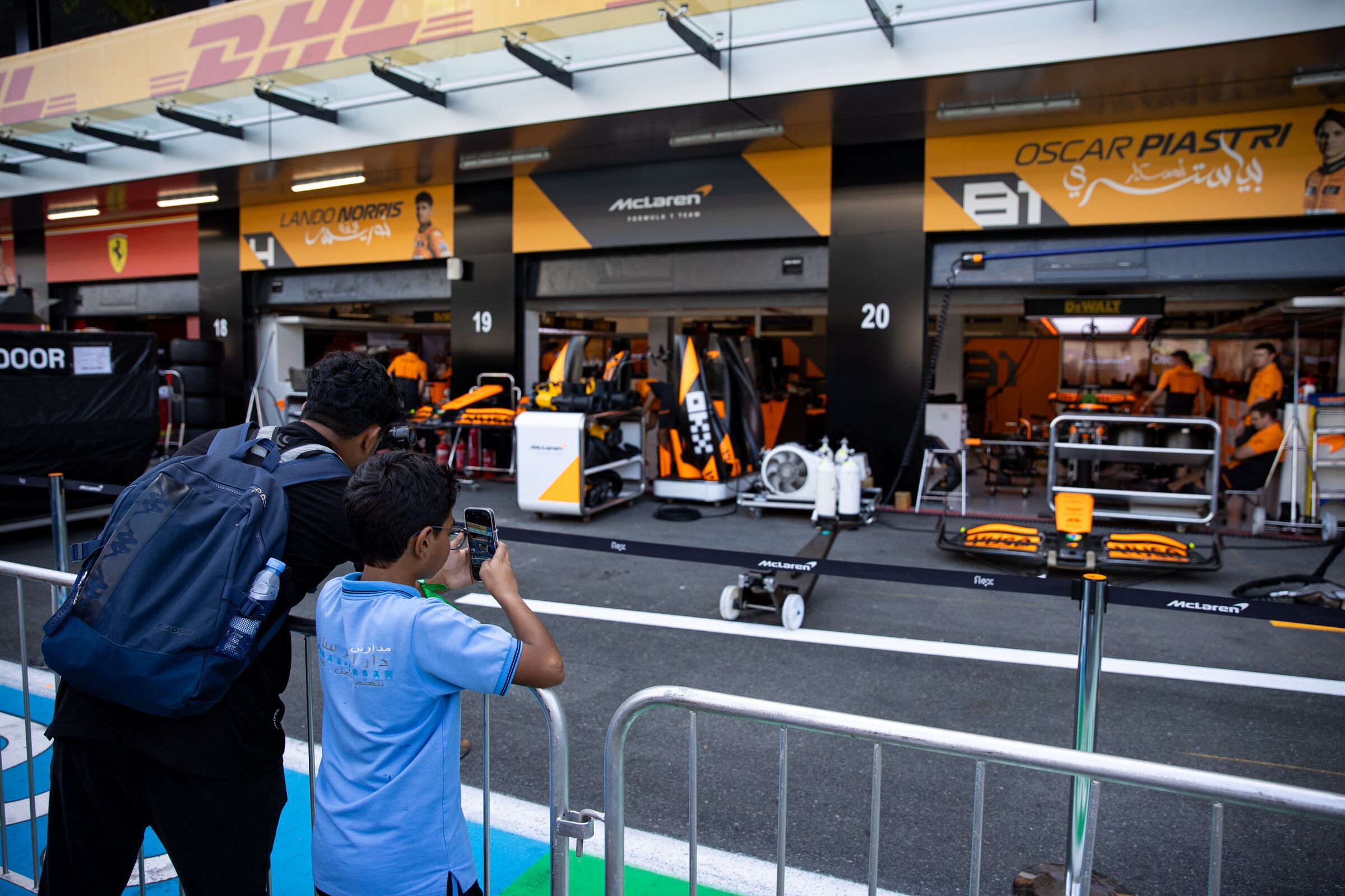 Exclusive Aramco F1® Pit Lane Walk Inclusion